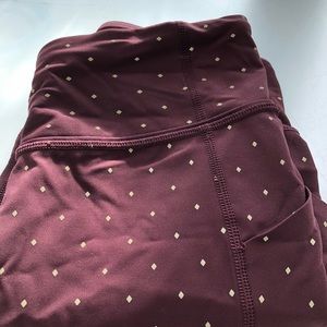 Lulu cropped leggings